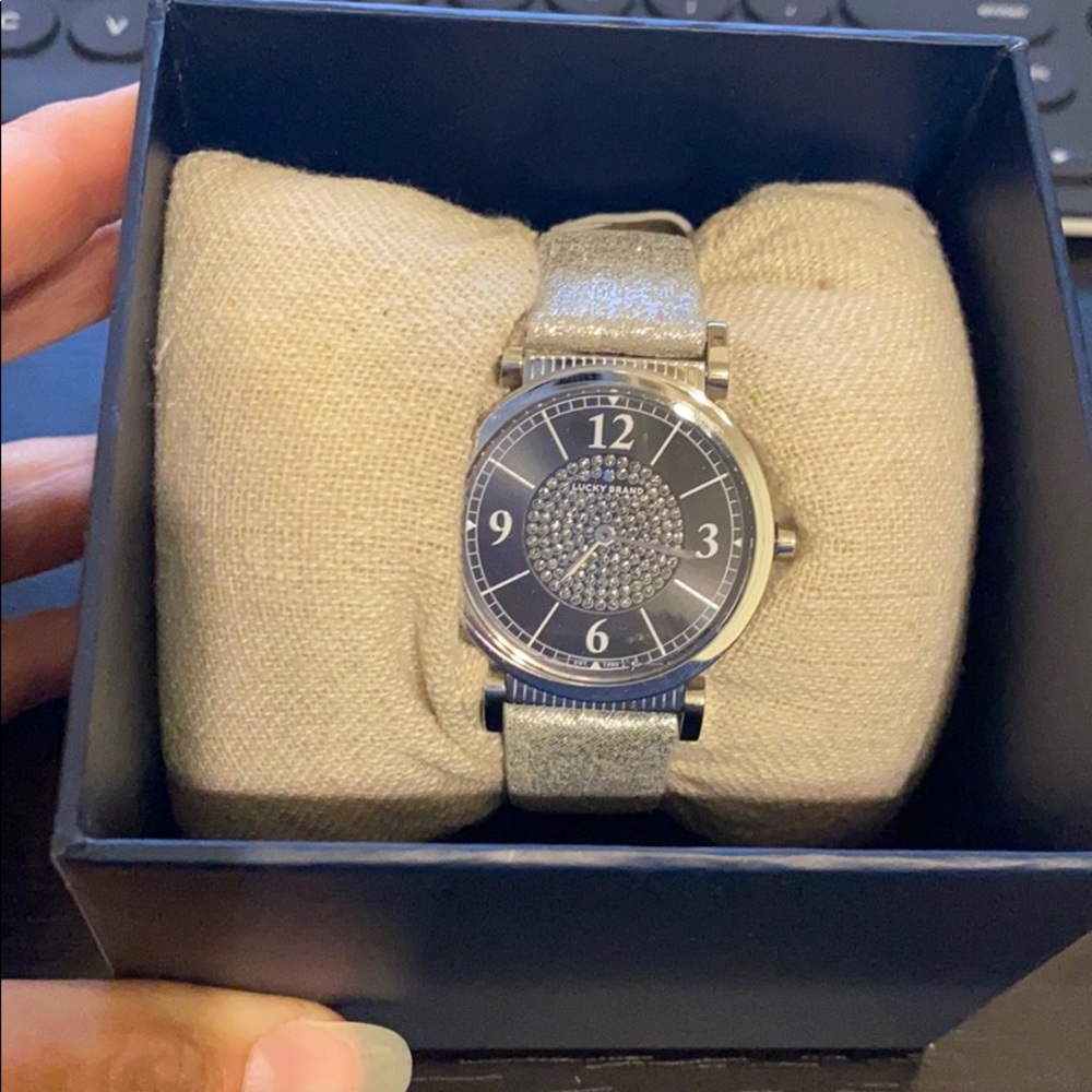 Lucky Brand Silver-Tone Ladies Watch with Crystal Dial NEW